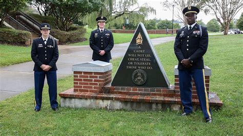 Ung Cadets Honored As Distinguished Military Graduates Wgau