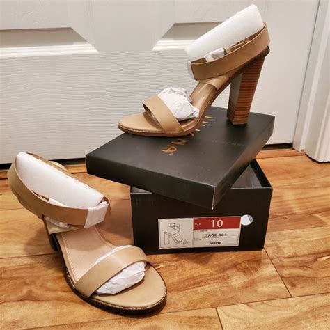 Liliana Shoes Nib Liliana Nude Ankle Strap Heels Size Poshmark