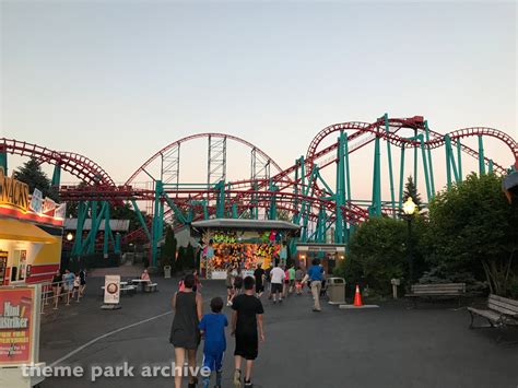 The Riddler Revenge At Six Flags New England Theme Park Archive