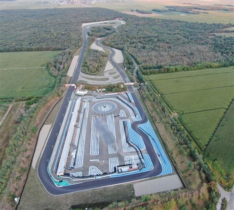 Compétition 3.7 km, circuits de l'Anneau du Rhin