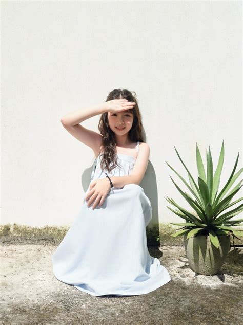 Gấp đôi visual mẹ con nhà Elly Trần Hot mom U40 trẻ bất bại thiên thần lai ra dáng thiếu nữ