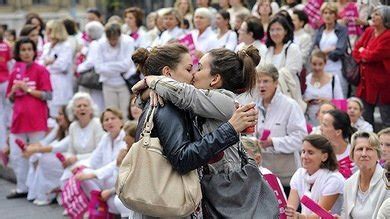 Francia Da Luz Verde Al Matrimonio Gay RT