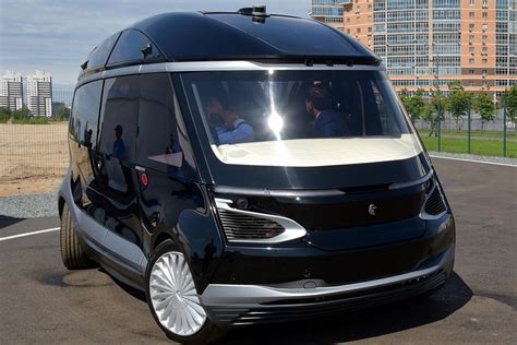 В Казани показали беспилотный микроавтобус КАМАЗ-1221 Шатл