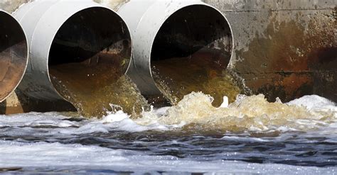 La actualización de la norma sobre descargas de aguas residuales