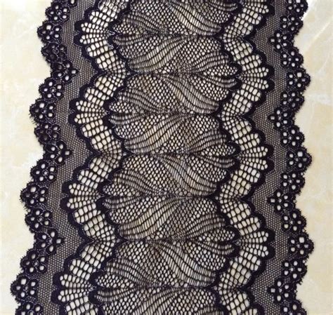 17cm High Quality Elastic Leaf Motif Jacquard Lace Black Cool Garden