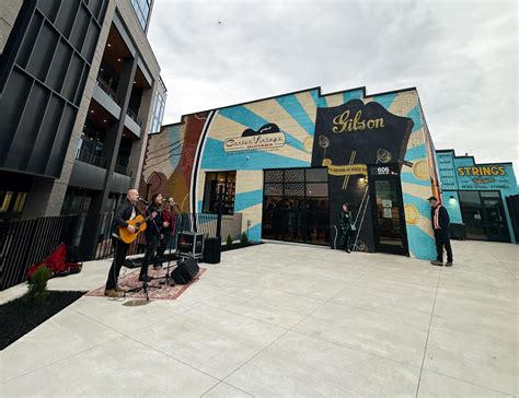 Carter Vintage Guitars | Nashville Guru