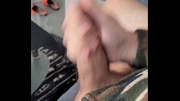 J éjacule en 2 minutes après un long moment sans me toucher XVIDEOS