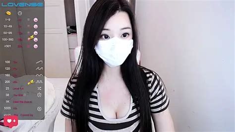 Daisy Naked Stripping On Cam For Live Sex Video Chat Nicepussy Org