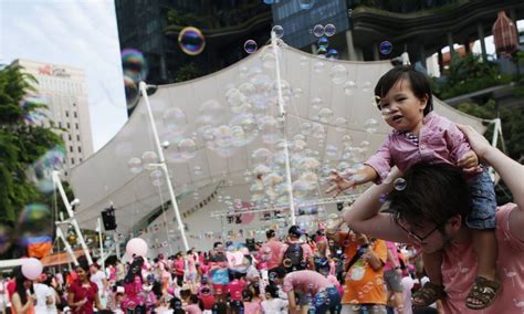 Manifestantes Celebram O Dia Do Orgulho Gay Ao Redor Do Mundo Jornal O Globo