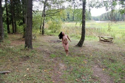 Brunette Kat Loves To Walks Naked At Forest Russian Sexy Girls