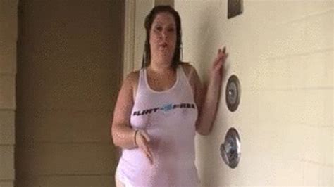 BBW Platinum Puzzy Gets Tank Top Wet In Outdoors Shower The Best BBW SSBBWS Clips Sale