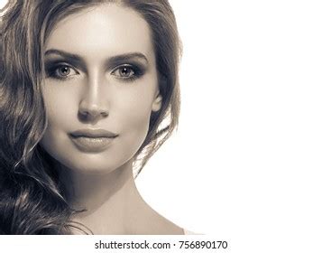 235 рез по запросу Puberty girl nude изображения стоковые фотографии и векторная графика