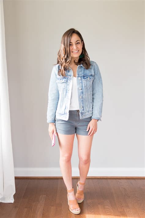 Four Ways To Wear A Denim Jacket Pumps Push Ups