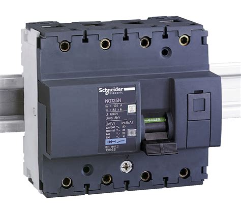 Three-pole circuit-breaker Acti9 NG125N 18646 3P+N 80A curve C