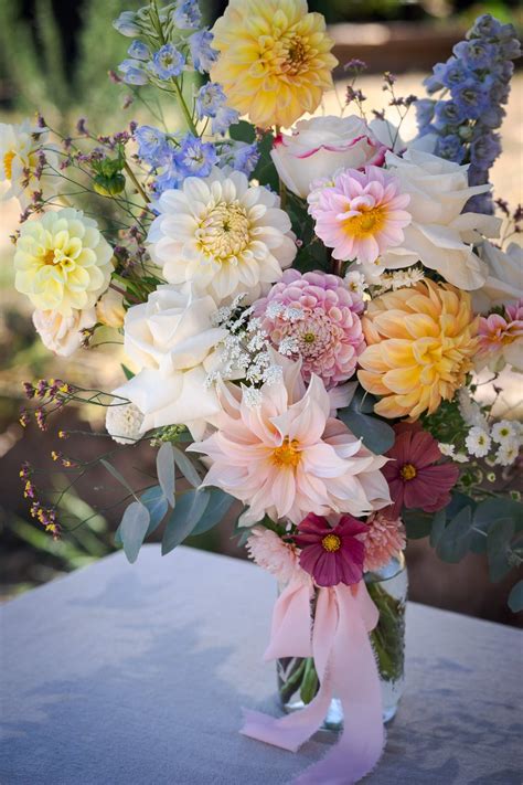 Wedding Flowers — The Tasmanian Wedding Directory