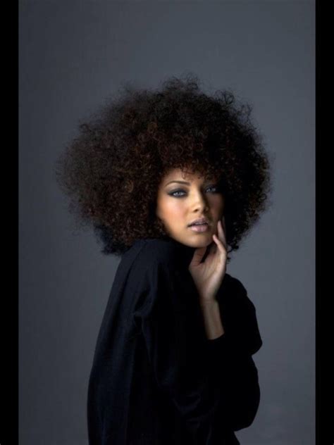 Black Divas Jolie Fille Africaine En Bikini Et Autre