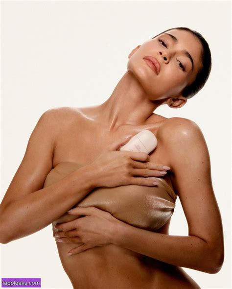 Kylie Jenner Nude Onlyfans Photo The Fappening Leaked Photos