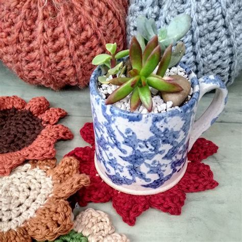 SUNFLOWER COASTER FREE CROCHET PATTERN