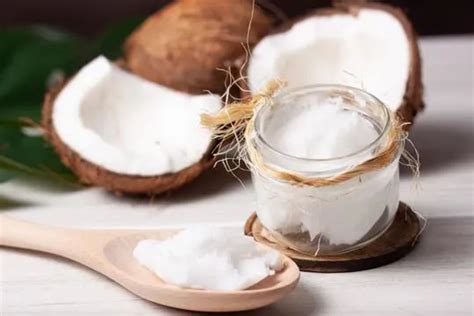 Cream of coconut vs Coconut Cream: What's the Difference? 2025