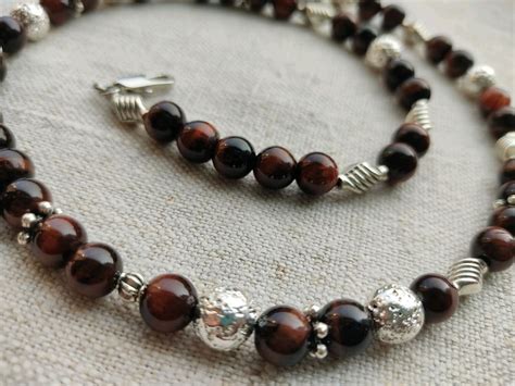 Красивые бусы из натурального камня, коричневого цвета купить в ...