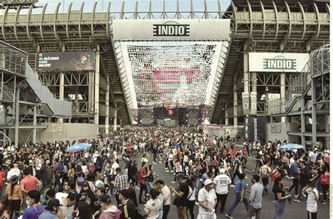 Encabezan El Vive Latino Los Red Hot Chilli Peppers El Heraldo De Aguascalientes Noticias