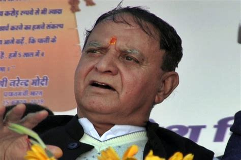 Himachal Iph Minister Mahender Singh Thakur Attacks Former Cm Of