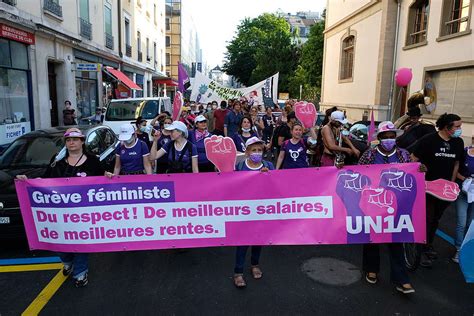 Grand succès de la grève féministe 2021