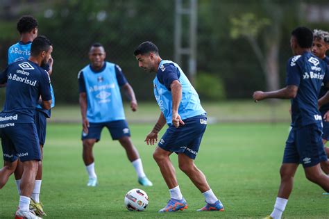 Grêmio realiza primeiro treino da semana focado no próximo adversário