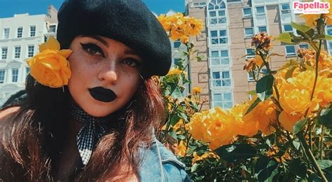 Emalia Genie Safia Aka Bootylicious Safia Aka Milk And Honey Xx Nude Leaks OnlyFans Fapellas