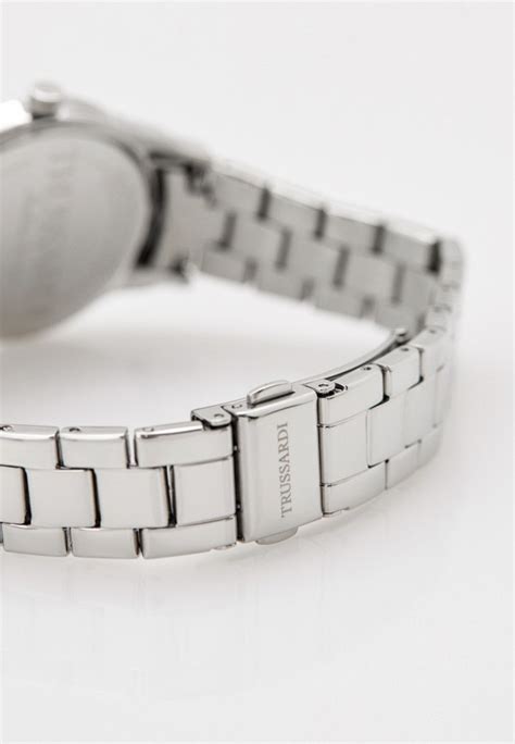 Часы Trussardi, цвет: серебряный, RTLAAA394302 — купить в интернет ...