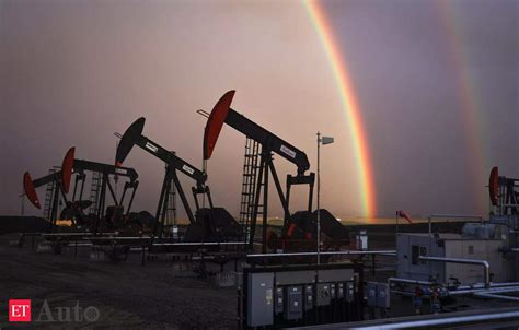 Oil Prices: Oil extends weekly gains, up 1% as Red Sea tension persists, ET Auto