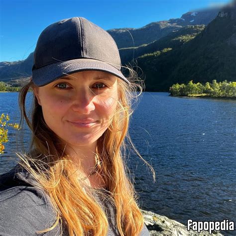 Outdoor Anca Nude Leaks Photo Fapopedia