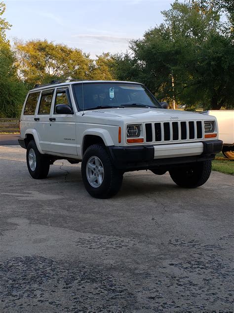 Although To Most She Is Just A 90s Suv But To Me She Is Beautiful R