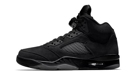 Los Air Jordan 5 Black Cat Serán El Diamante Negro De Tu Colección Gq