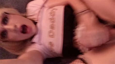 Je Jouis Sur Mon Visage Pendant Que Ma Machine Me Baise Le Cul XVIDEOS