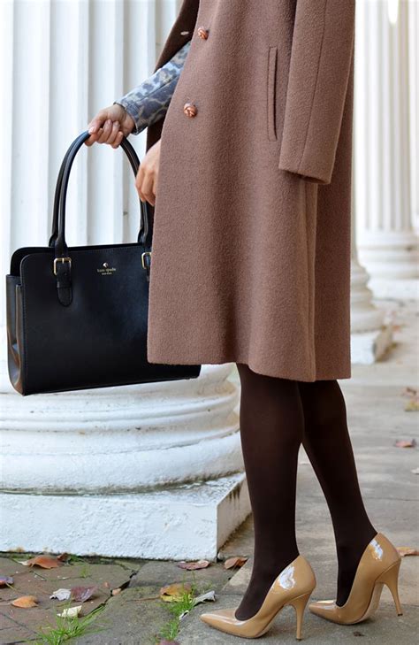 Lo básico tacones nude también en Invierno