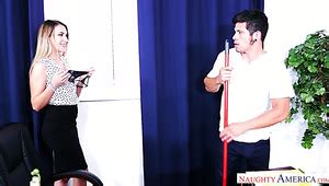 Kimber Lee HD Porn Videos XCafe