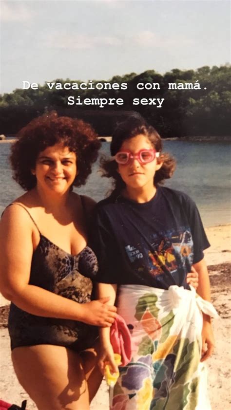 7 Hot Sexy Dalia Gutmann Bikini Pics