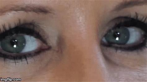 Up Close And Personal Full Video Elle Wood S Amateur MILF Adventures Clips Sale