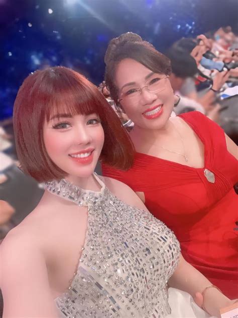 Nhan S C Kh C L C A Gi Ng Vi N Hot Girl U H My Tr Ng H Ng Ng Y C Ng Ph T T Ng