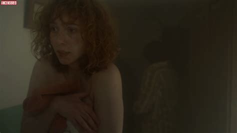 Naked Sara Etienne In Martinica