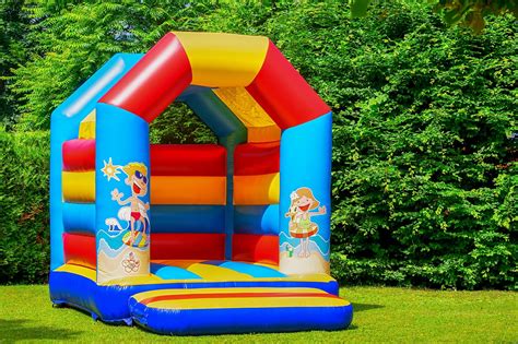 20000 Free Bouncy Castle And Castle Images Pixabay