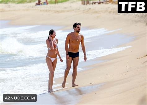 Luciana Gimenez Sexy Seen Flaunting Her Hot Body At The Beach In Trancoso Aznude