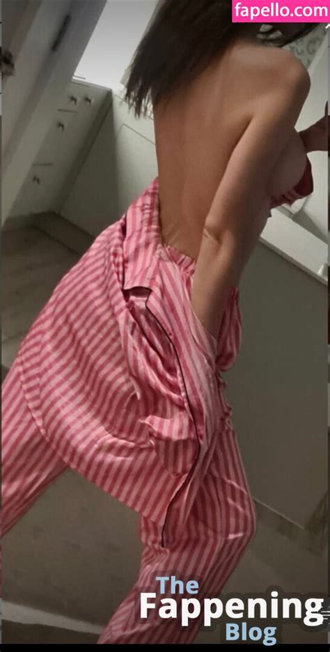 Officially Emmalou Emy Lou U314686740 Nude Leaks OnlyFans Photo 6