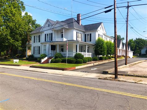 Barron Funeral Home: Professional Services and Obituaries 5