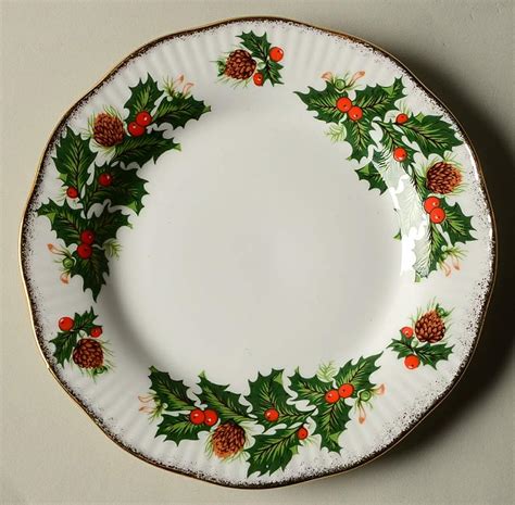 Yuletide Scalloped Bread And Butter Plate By Rosina Queens