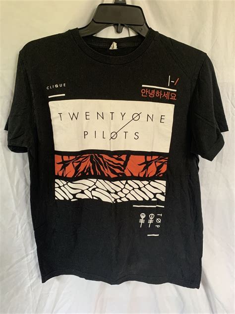 Twenty One Pilots Hot Topic Tee Shirt Label Ripped Gem