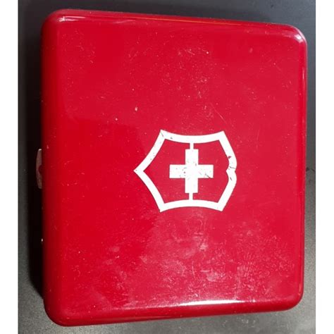 VICTORINOX WALLET WITH METAL BOX, Men's Fashion, Bags, Belt bags ...