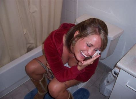 Happy Milf On The Toilet Photo Babefilter Net