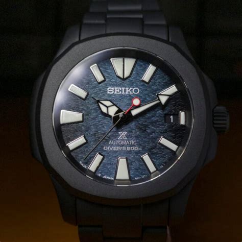 Seiko Black Red Carbon Mister Khronan Mod